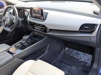 2022 Nissan Rogue FWD SV