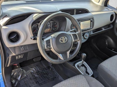 2017 Toyota Yaris 5-Door L Auto (Natl)