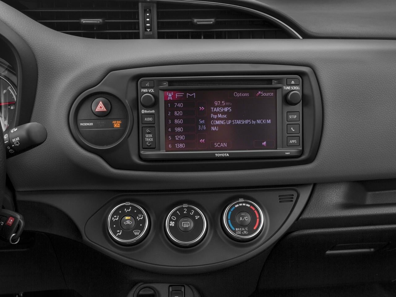 2017 Toyota Yaris 5-Door L Auto (Natl)