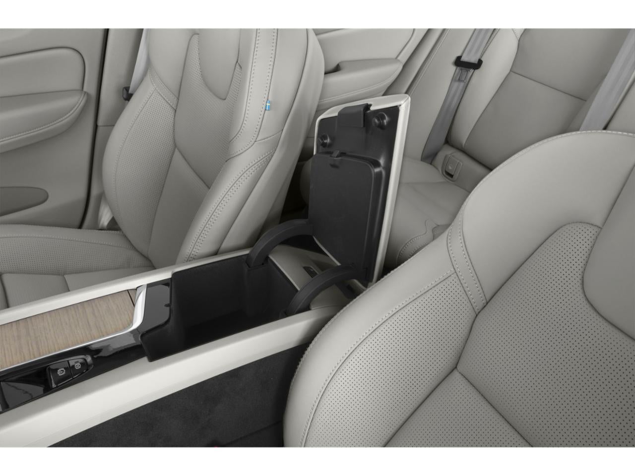 2023 Volvo XC60 Recharge Plug-In Hybrid T8 eAWD PHEV Ultimate Dark Theme
