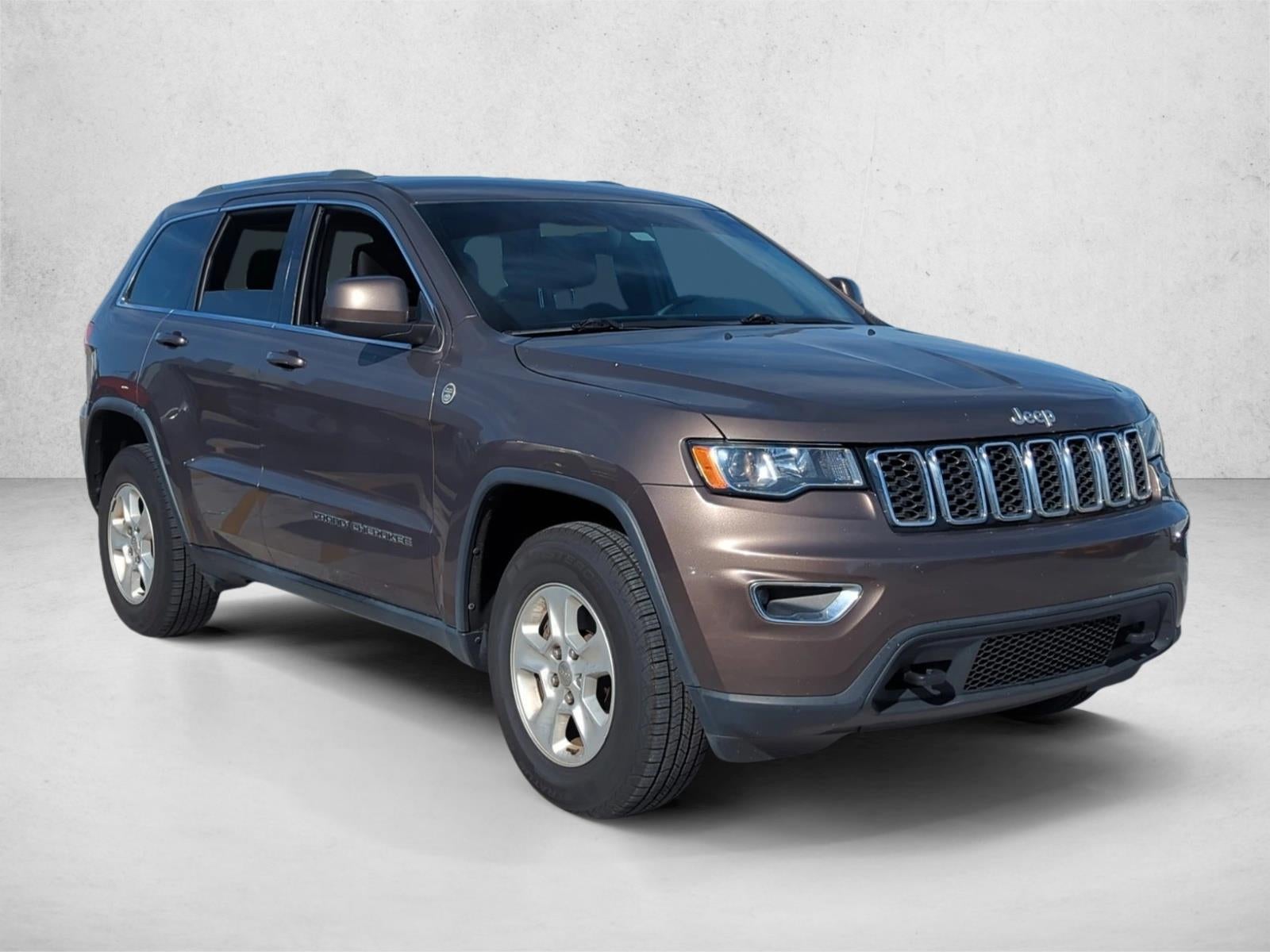 2017 Jeep Grand Cherokee Laredo 4x4