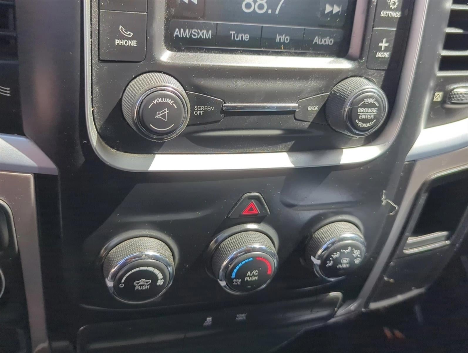 2016 RAM 1500 2WD Quad Cab 6.4 Ft Box SLT