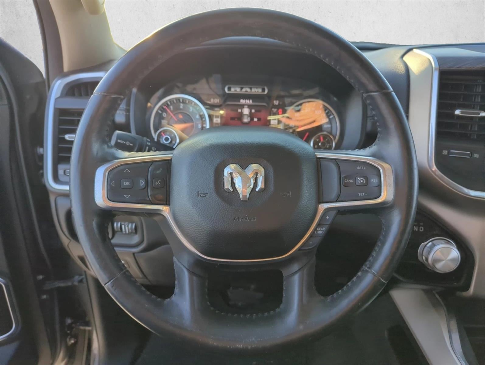 2020 RAM 1500 Laramie 4x2 Quad Cab 6'4" Box