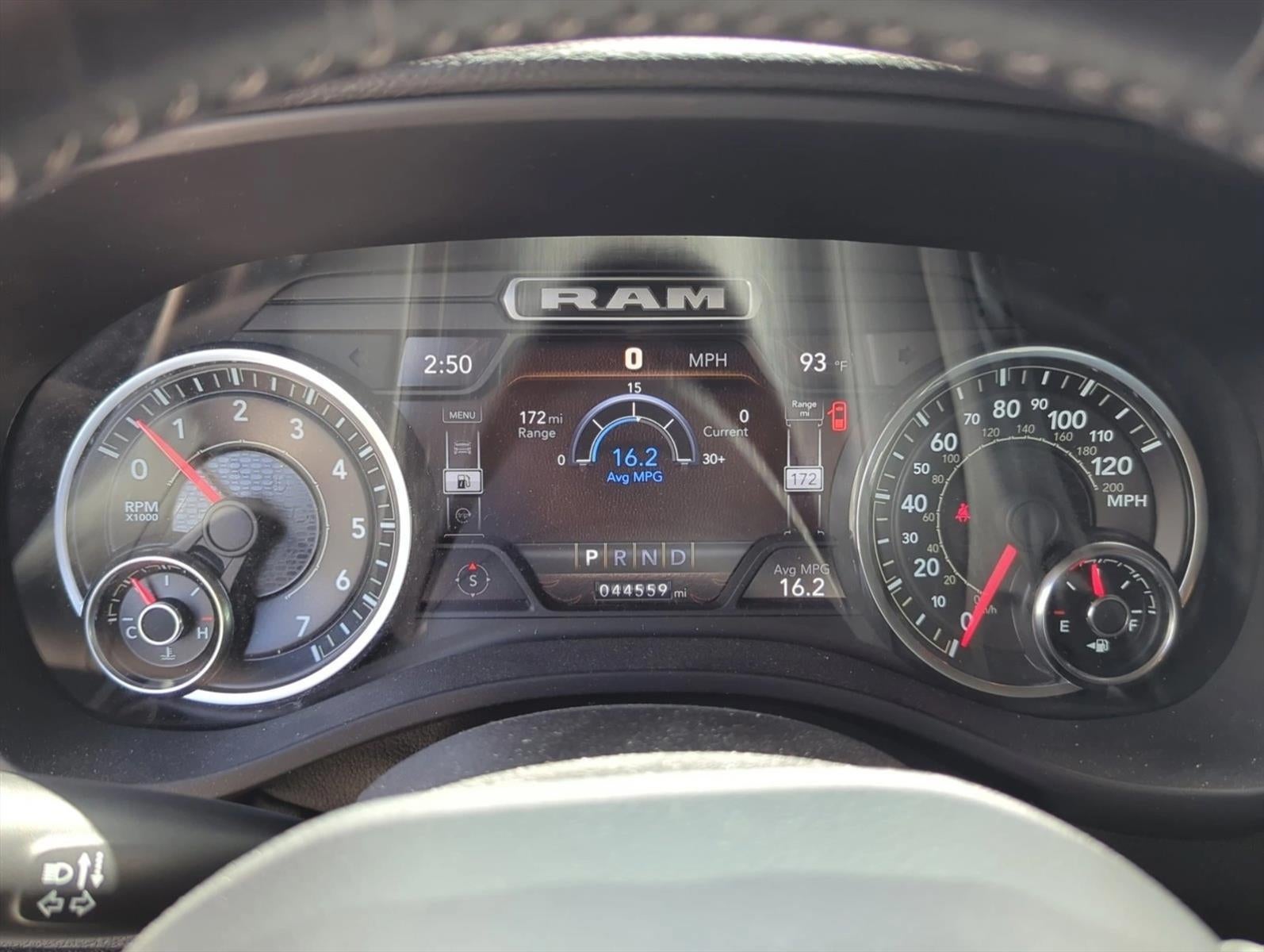 2022 RAM 1500 Big Horn 4x4 Crew Cab 5'7" Box