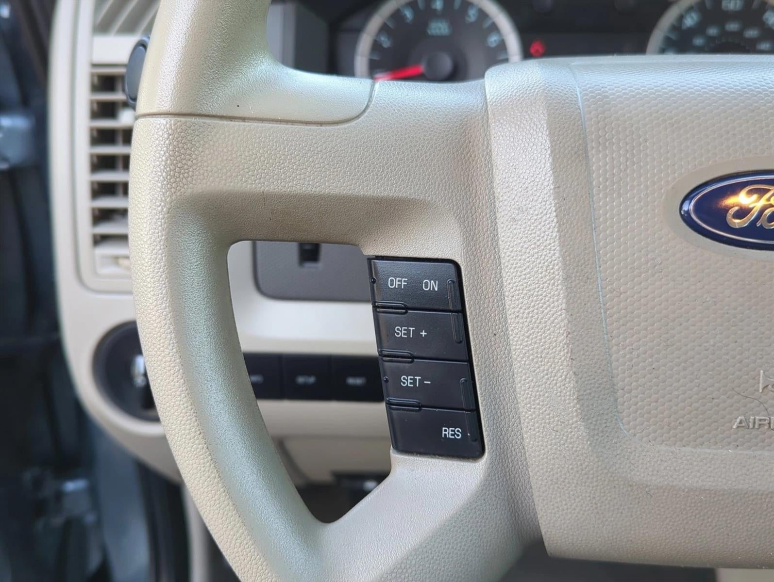 2012 Ford Escape FWD 4dr XLS