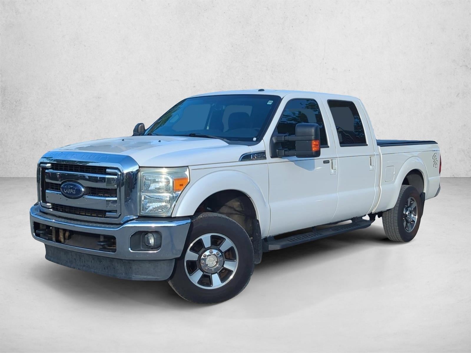 2015 Ford Super Duty F-250 SRW 4WD Crew Cab 6-3/4 Ft Box Lariat