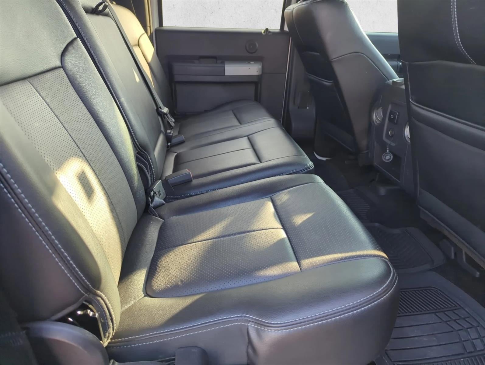 2015 Ford Super Duty F-250 SRW 4WD Crew Cab 6-3/4 Ft Box Lariat