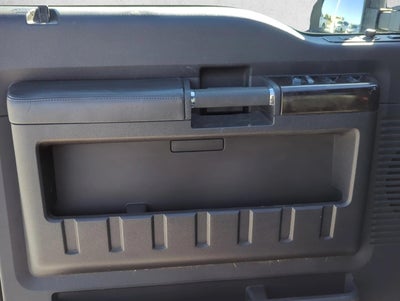 2015 Ford Super Duty F-350 DRW 4WD Crew Cab 8 Ft Box Platinum