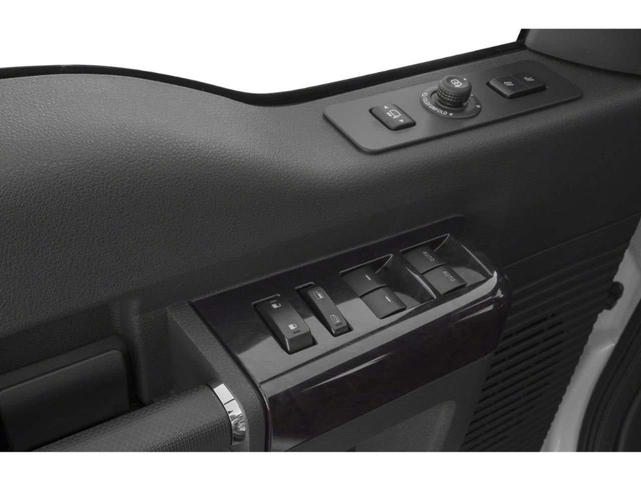 2015 Ford Super Duty F-350 DRW 4WD Crew Cab 8 Ft Box Platinum