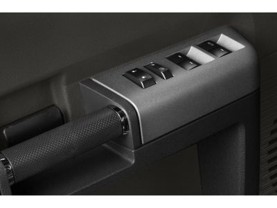 2015 Ford Super Duty F-350 DRW 4WD Crew Cab 8 Ft Box Platinum