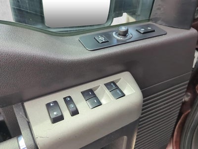 2016 Ford Super Duty F-350 DRW 4WD Crew Cab 8 Ft Box Lariat