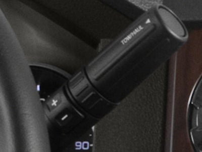 2016 Ford Super Duty F-350 DRW 4WD Crew Cab 8 Ft Box Lariat