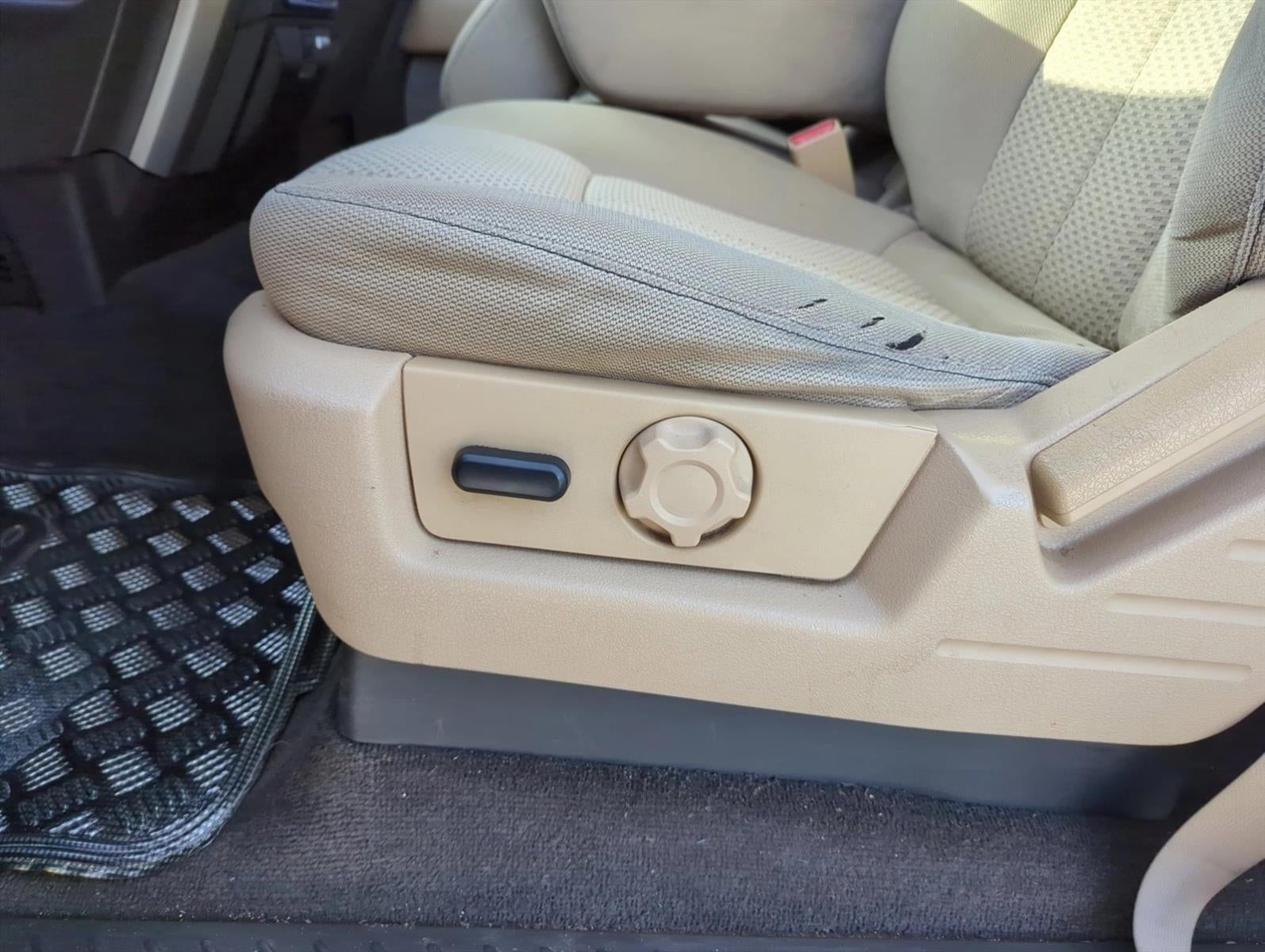 2013 Ford F-150 2WD SuperCab 6-1/2 Ft Box XLT