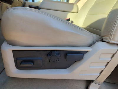 2010 Ford Super Duty F-350 DRW 4WD Crew Cab 8 Ft Box Lariat