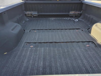 2010 Ford Super Duty F-350 DRW 4WD Crew Cab 8 Ft Box Lariat