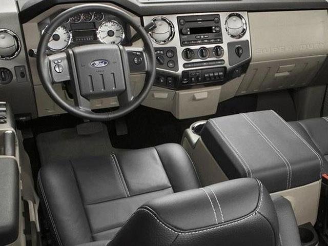2010 Ford Super Duty F-350 DRW 4WD Crew Cab 8 Ft Box Lariat