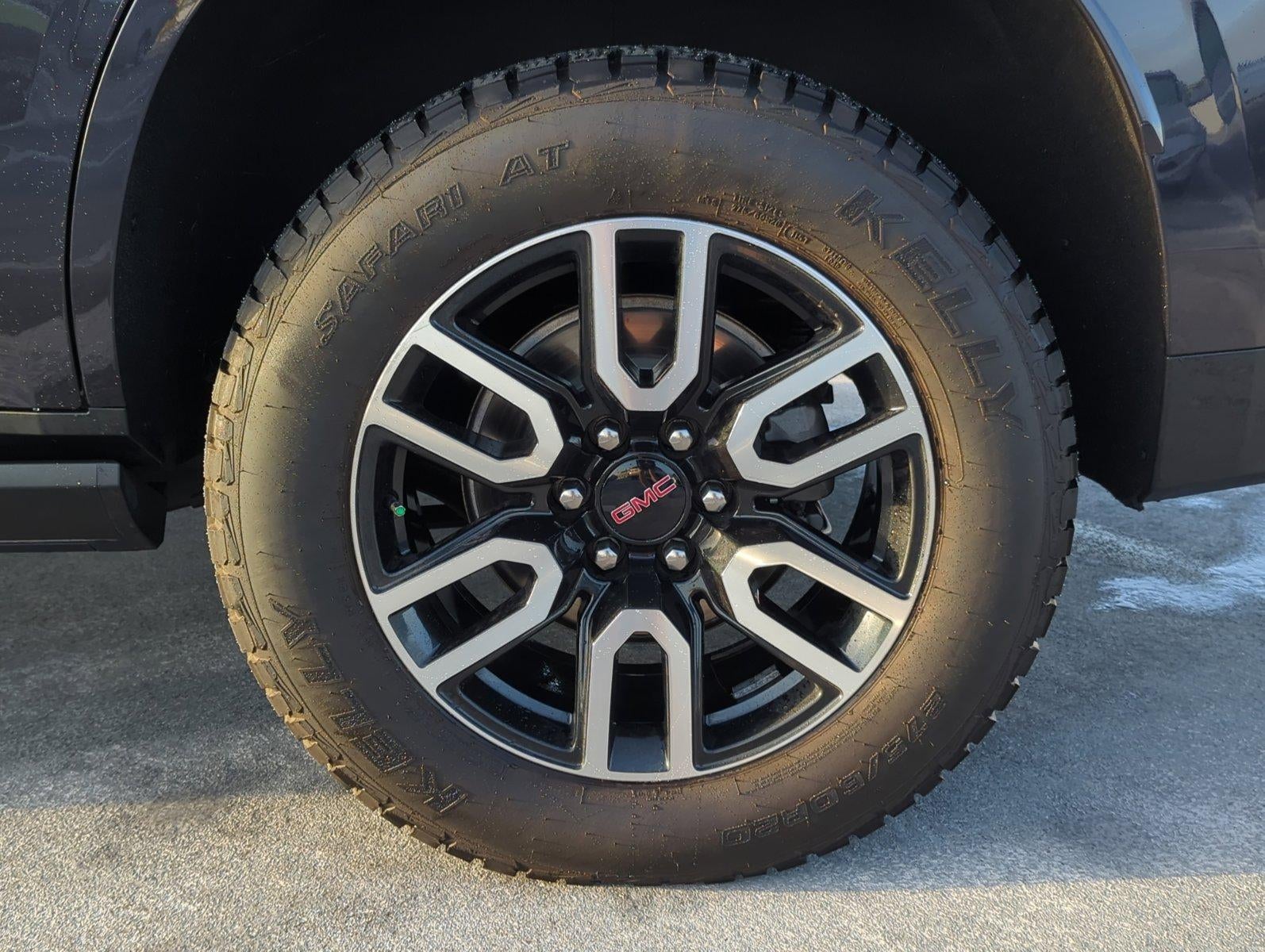 2023 GMC Yukon 4WD 4dr AT4