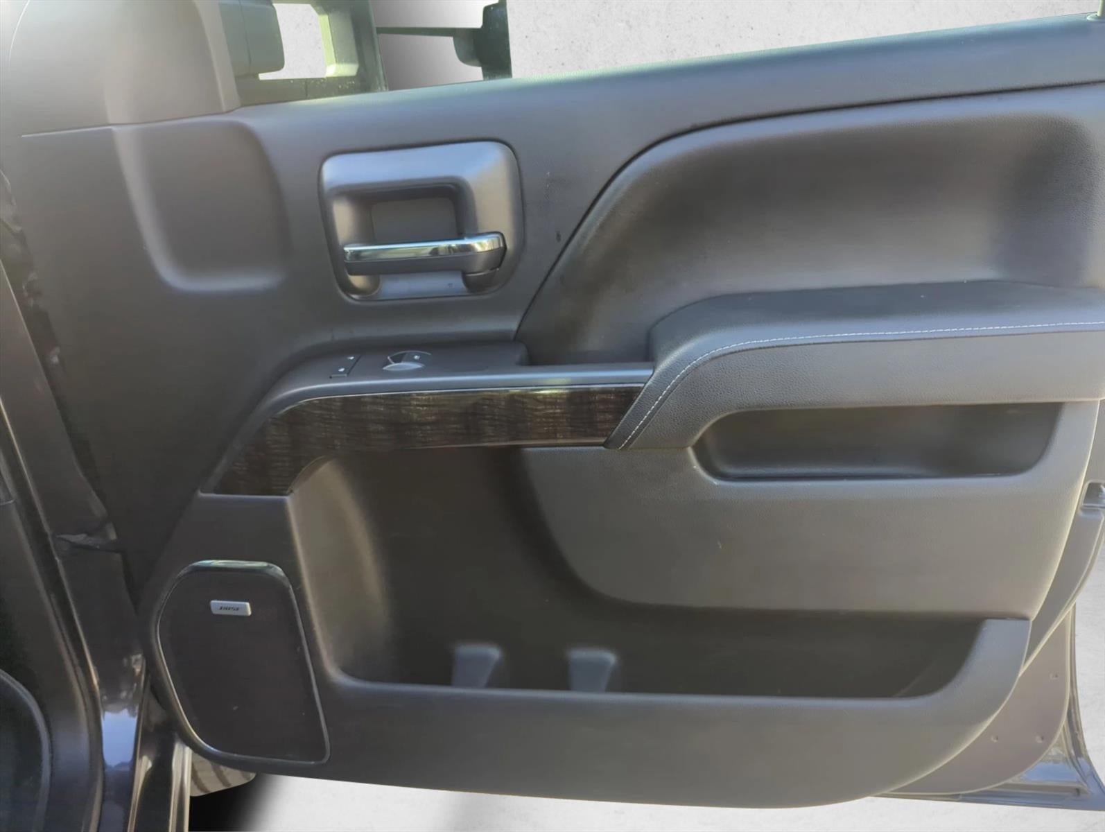 2015 GMC Sierra 2500HD available WiFi Crew Cab Standard Box 4-Wheel Drive Denali