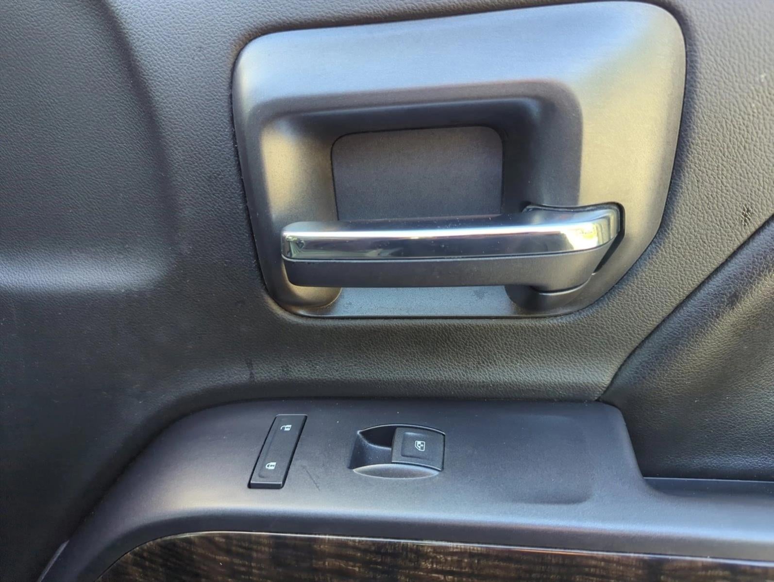 2015 GMC Sierra 2500HD available WiFi Crew Cab Standard Box 4-Wheel Drive Denali