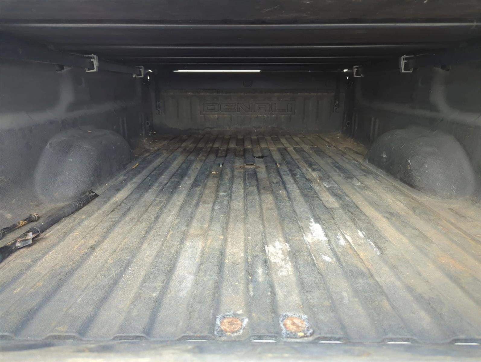 2017 GMC Sierra 3500HD Crew Cab Long Box 4-Wheel Drive Denali