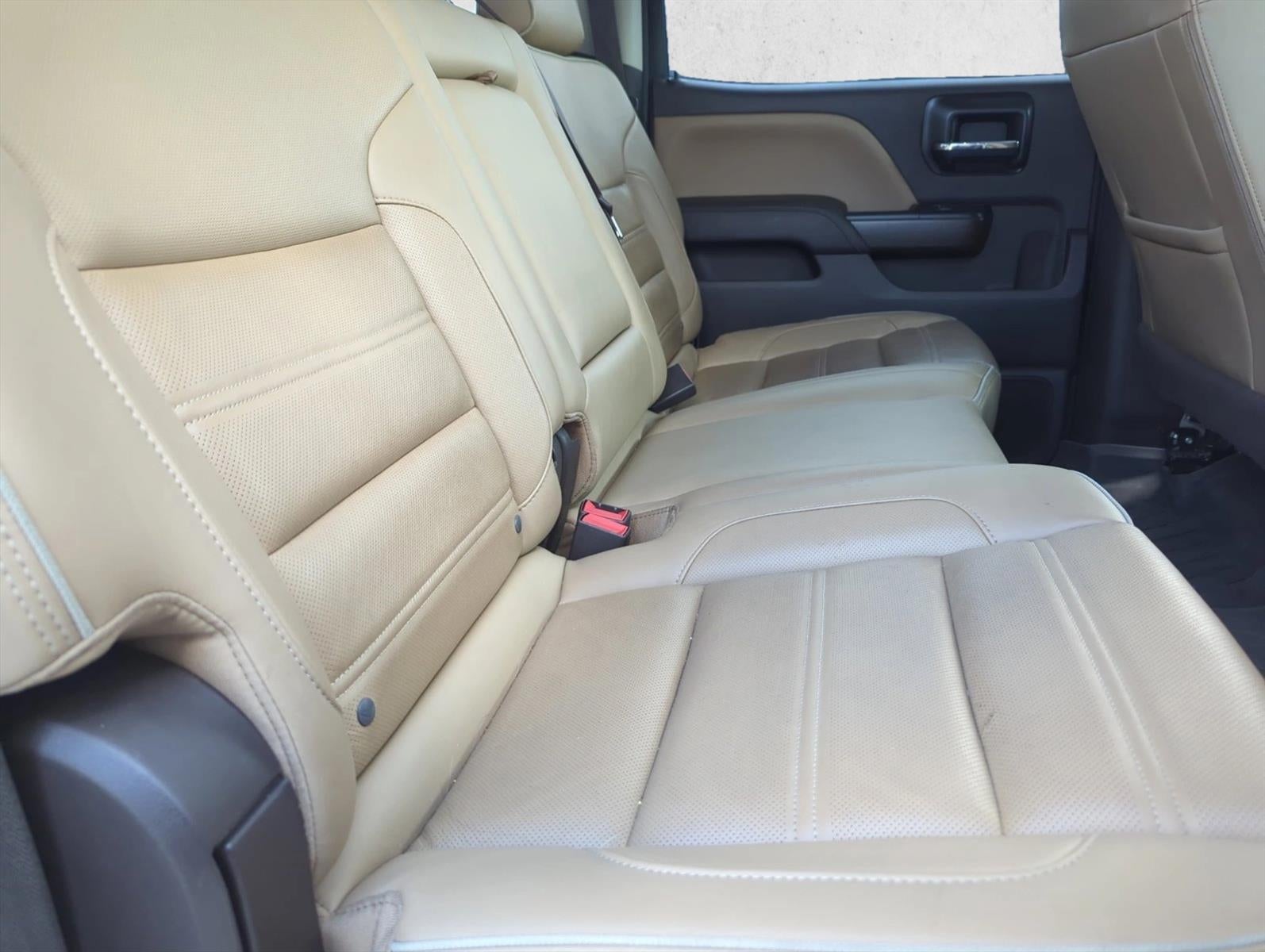 2017 GMC Sierra 3500HD Crew Cab Long Box 4-Wheel Drive Denali