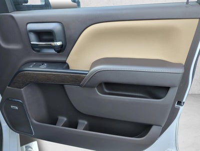 2017 GMC Sierra 3500HD Crew Cab Long Box 4-Wheel Drive Denali