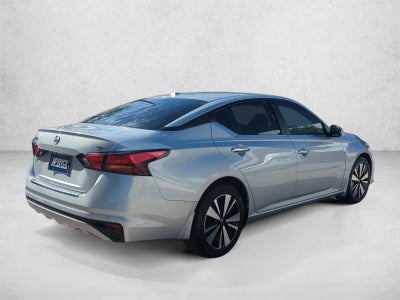 2022 Nissan Altima 2.5 SV Sedan