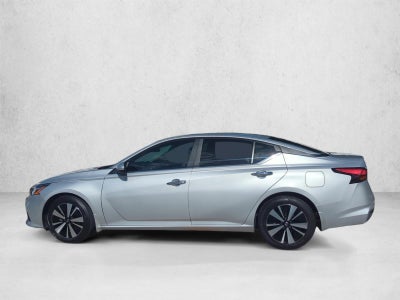 2022 Nissan Altima 2.5 SV Sedan