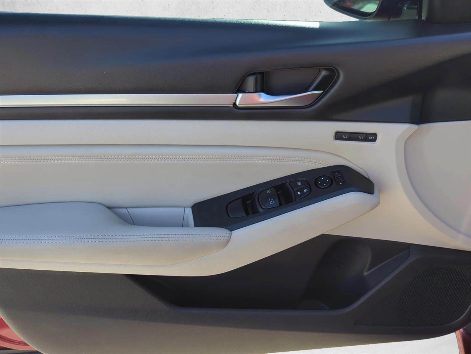 2019 Nissan Altima 2.5 Platinum Sedan