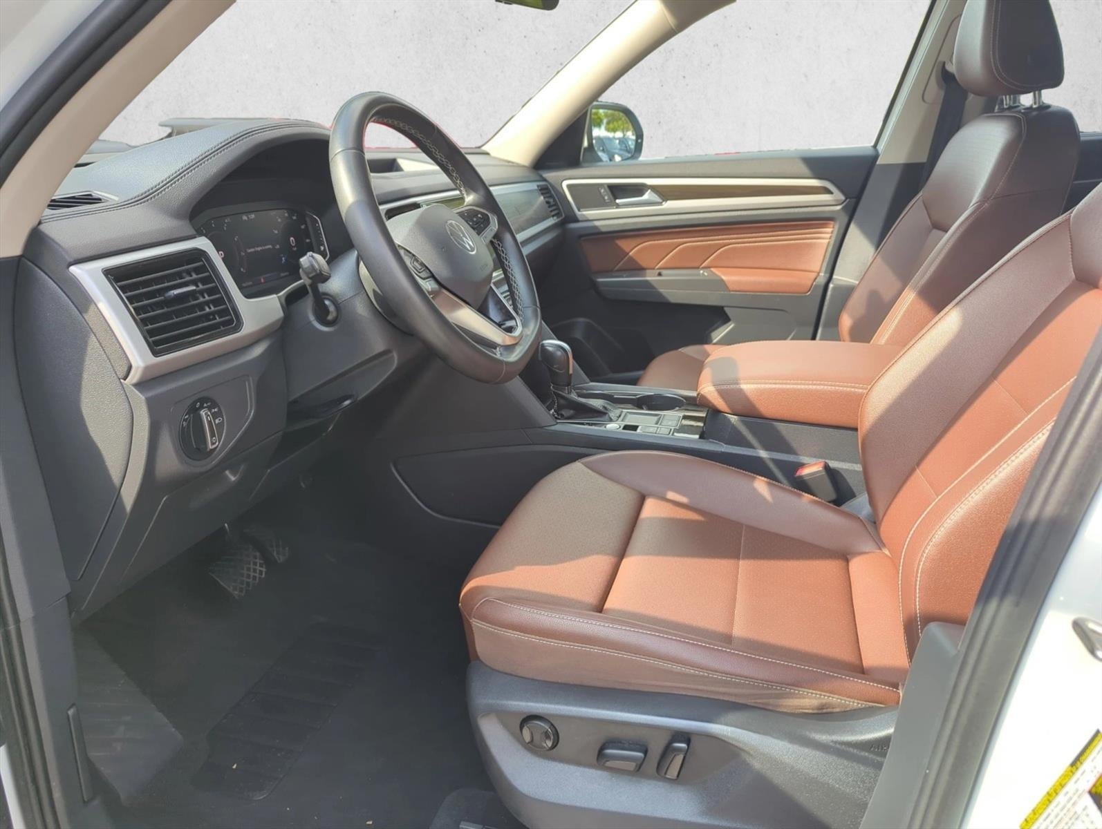 2023 Volkswagen Atlas 3.6L V6 SE w/Technology FWD