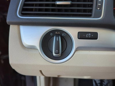 2012 Volkswagen Passat 4dr Sdn 2.5L Manual SE PZEV