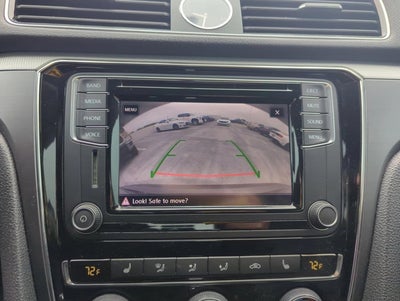 2017 Volkswagen Passat R-Line w/Comfort Pkg Auto