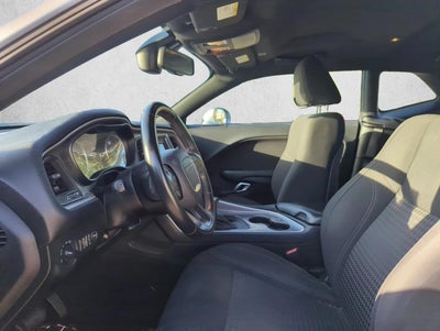 2019 Dodge Challenger SXT RWD