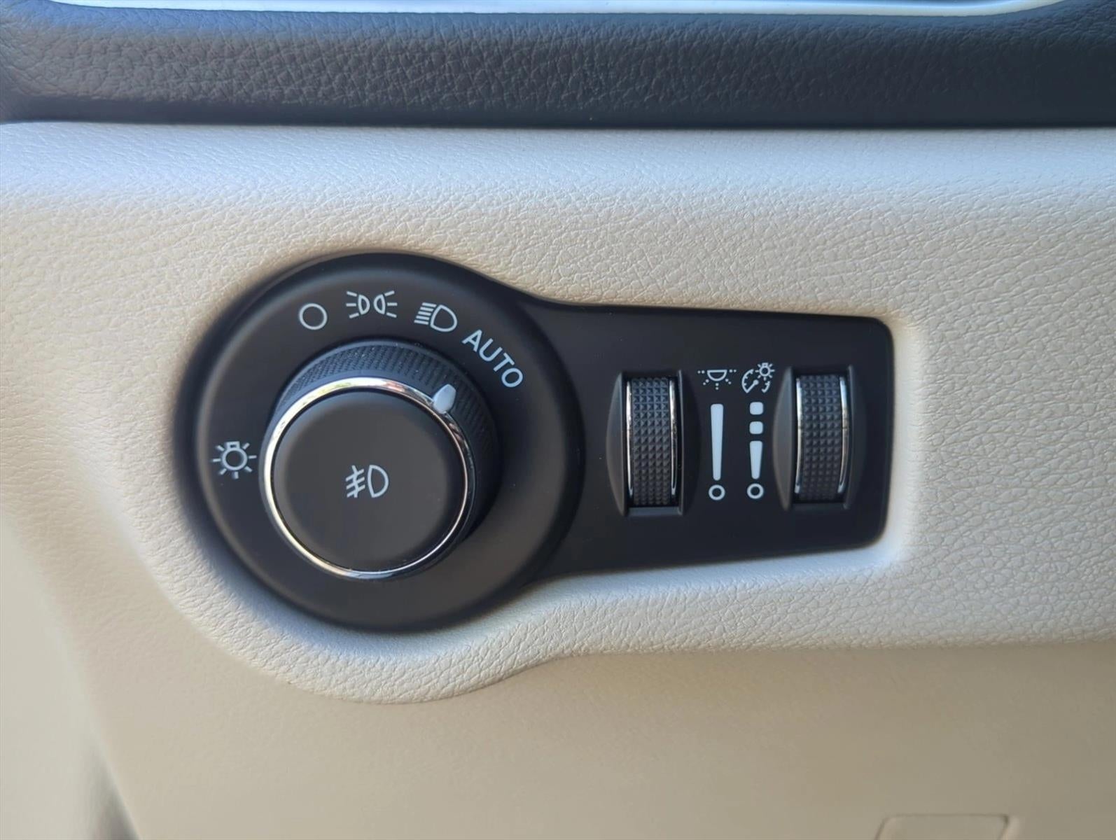 2022 Chrysler Pacifica Hybrid Limited FWD