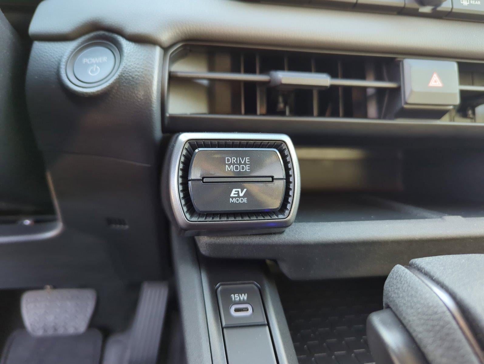 2026 Toyota RAV4 LE FWD (Natl)