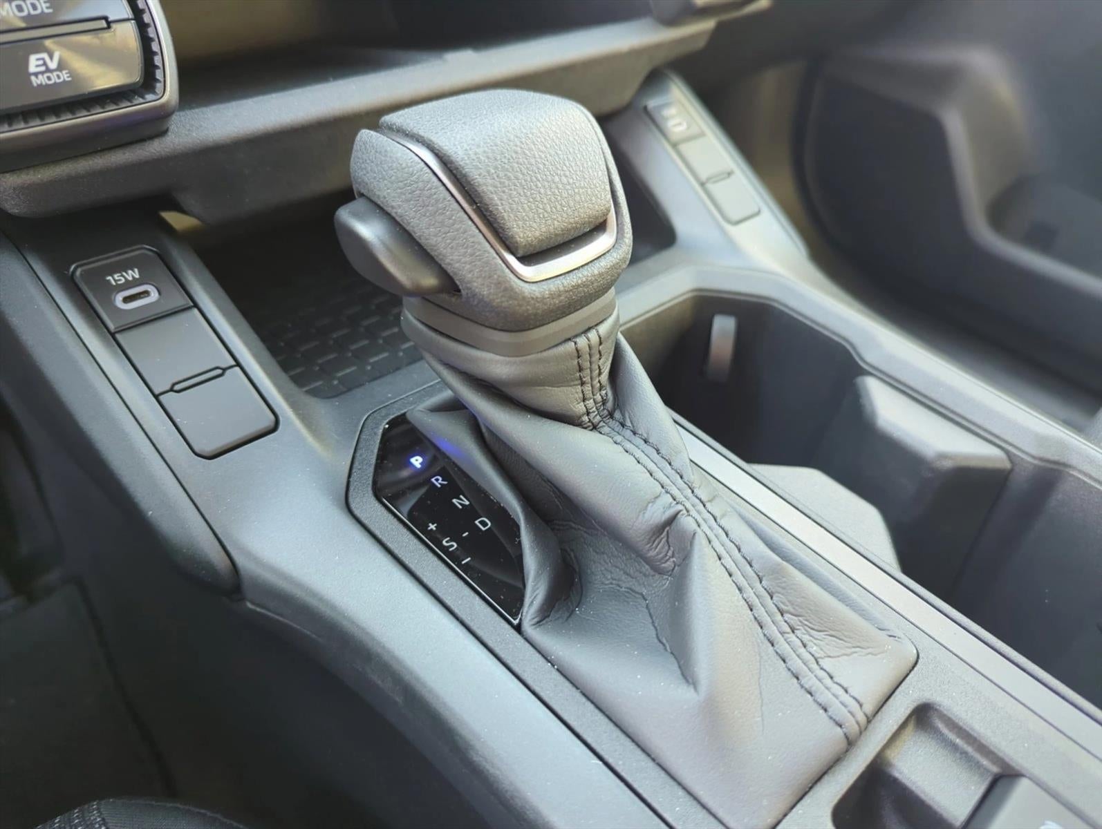 2026 Toyota RAV4 LE FWD (Natl)