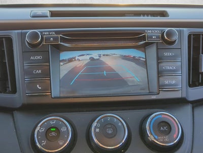 2017 Toyota RAV4 LE FWD (GS)