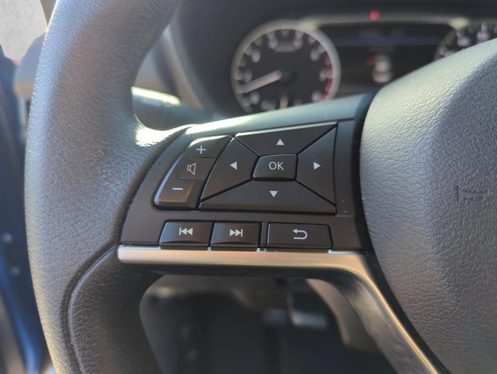 2024 Nissan Sentra SV CVT