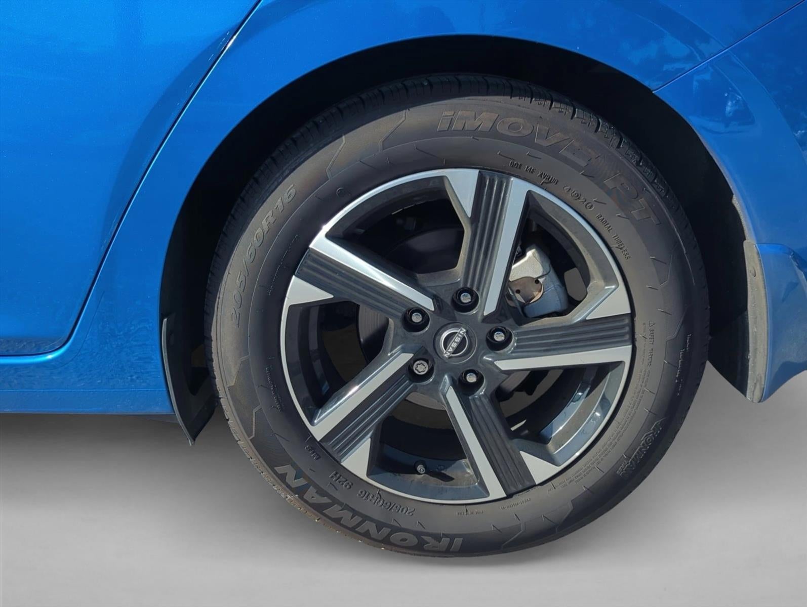 2024 Nissan Sentra SV CVT