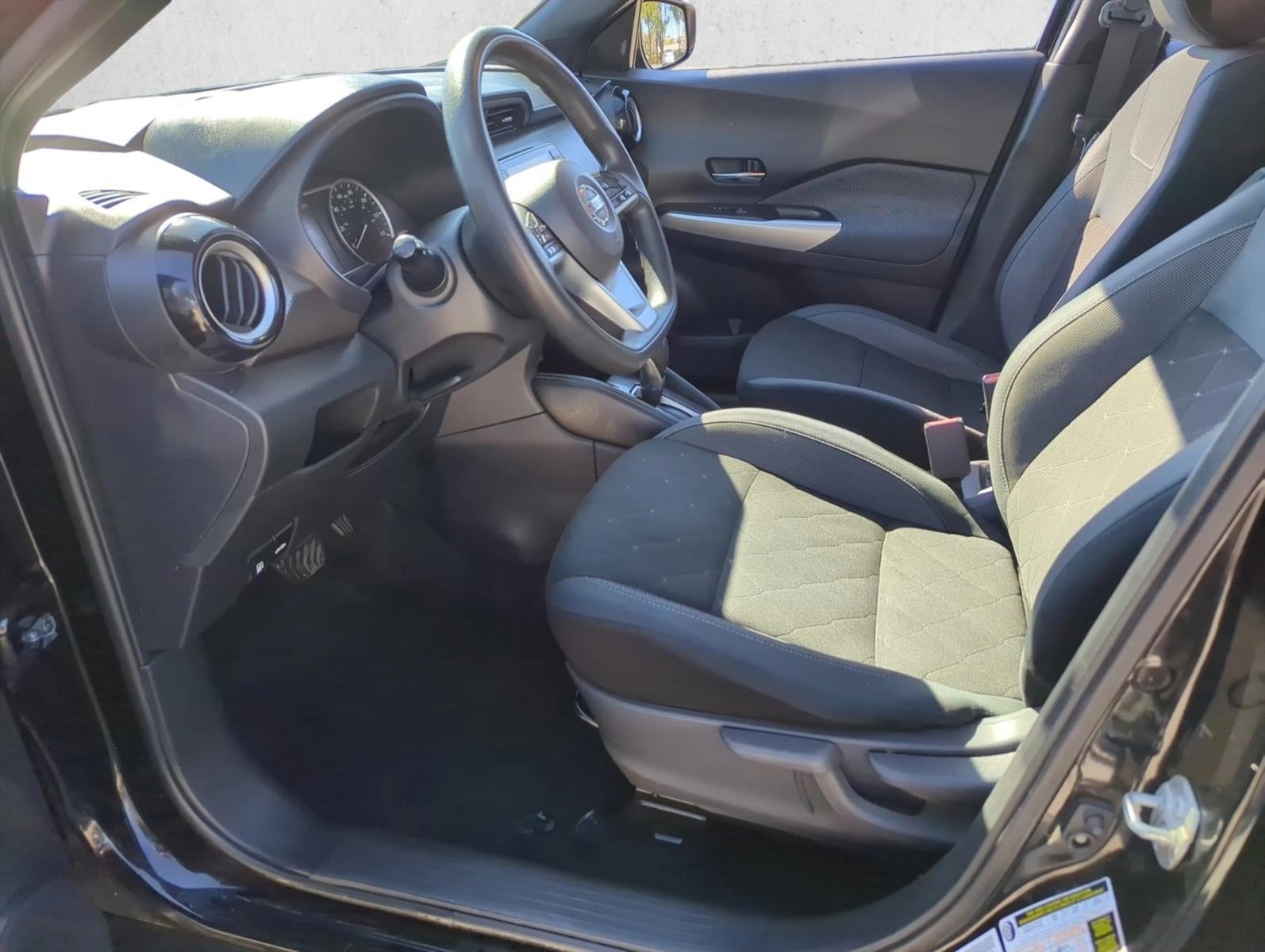 2020 Nissan Kicks SV FWD