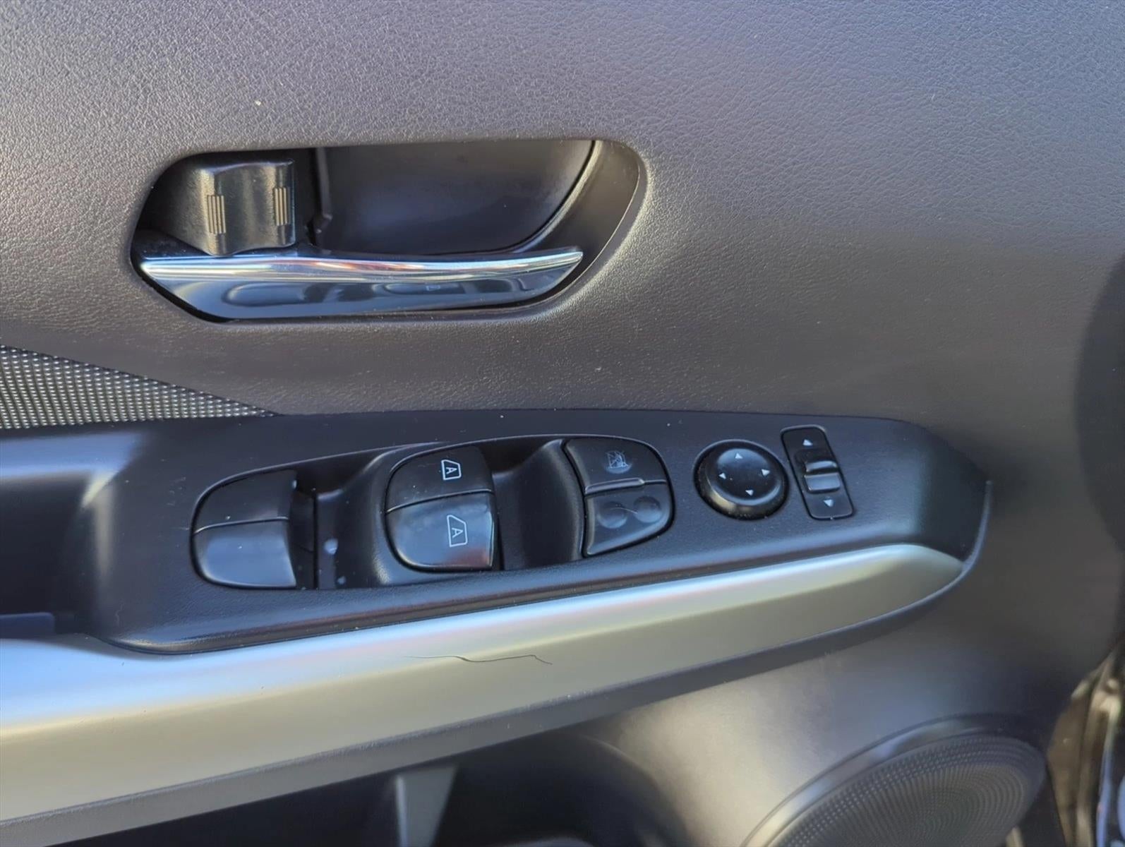 2020 Nissan Kicks SV FWD