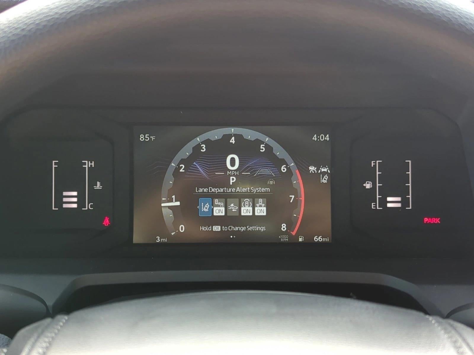 2025 Toyota Tacoma 2WD 2WD SR5 Double Cab 5' Bed AT (SE)