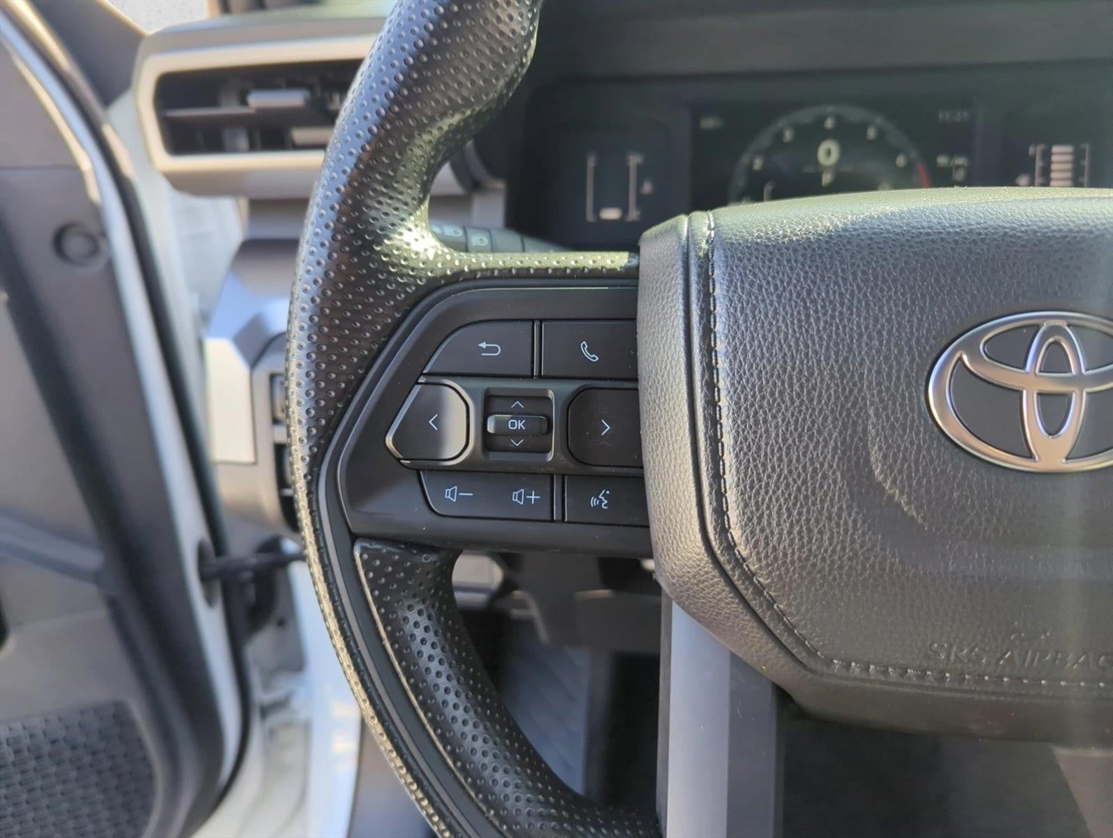 2025 Toyota Tacoma 4WD 4WD SR5 Double Cab 5' Bed AT (GS)