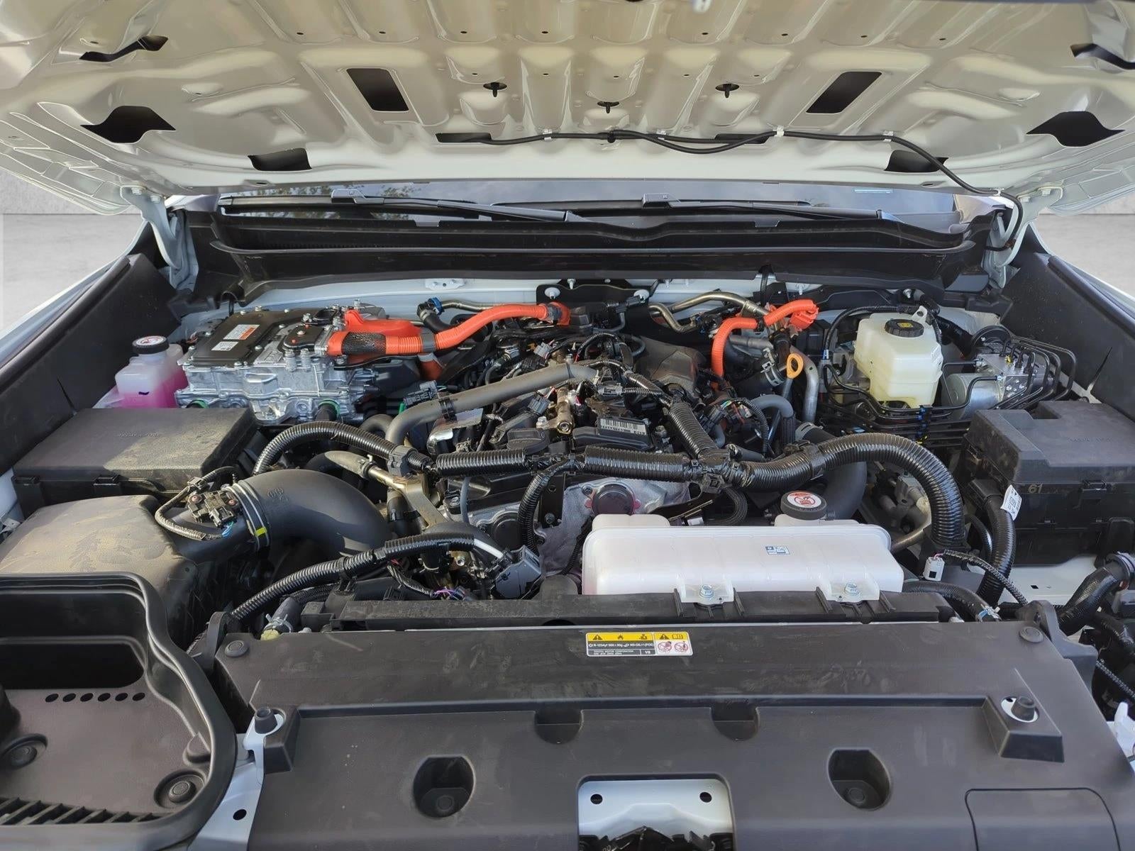 2025 Toyota Tacoma 4WD 4WD TRD Sport Hybrid Double Cab 5' Bed AT (Natl)