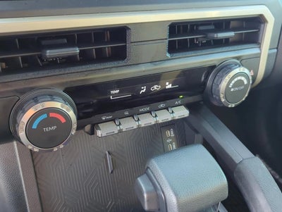 2024 Toyota Tacoma 4WD 4WD SR Double Cab 5' Bed AT (GS)