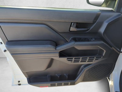 2024 Toyota Tacoma 4WD 4WD SR Double Cab 5' Bed AT (GS)