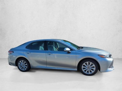 2019 Toyota Camry LE Auto (SE)