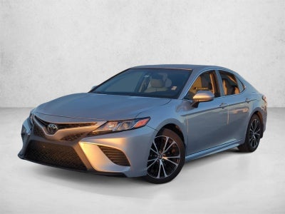 2018 Toyota Camry SE Auto (SE)