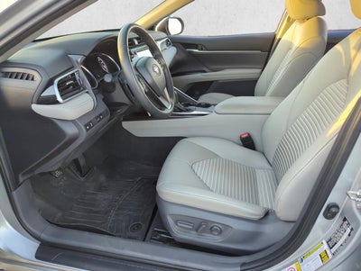 2018 Toyota Camry SE Auto (SE)