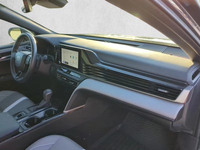 2025 Toyota Camry SE (Natl)